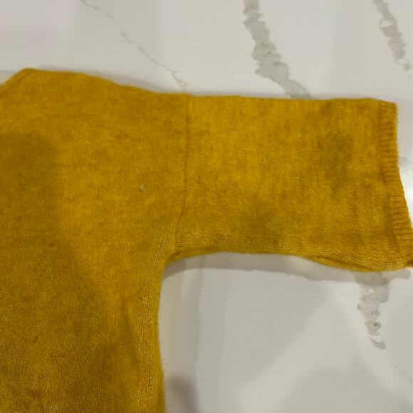 Sézane Paco sweater angora blend button back shirt sleeve yellow gold medium - Picture 13 of 13